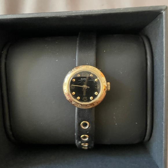 Marc by Marc Jacobs Watch - Picture 3 of 5